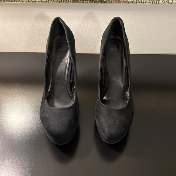 Forever 21 Suede Platform Pumps - Picture 2 of 11